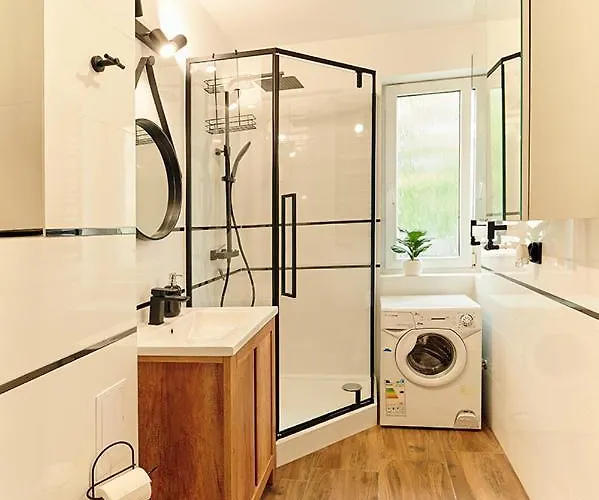 Guest house Warmia Pink Olsztyn (Warmian-Masurian)